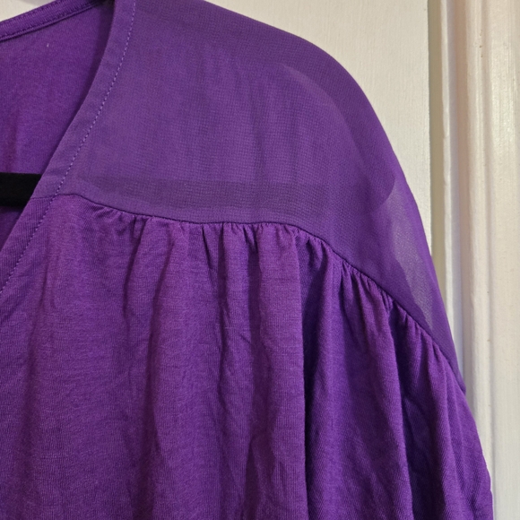 Express Women's Purple Top Size Medium - Picture 2 of 4